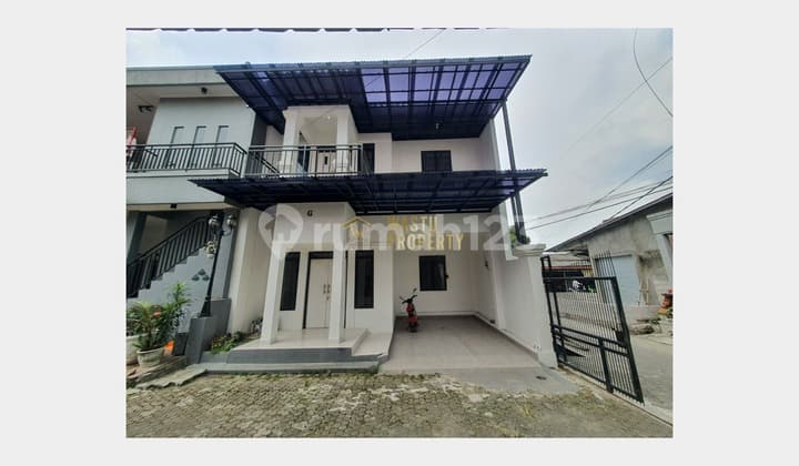 Rumah Modern Terawat 2 Lantai Area Cinere Depok