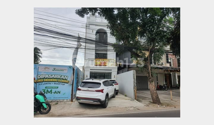 Ruko Elegan 3 Lantai di Jagakarsa, Siap Digunakan Area Ramai