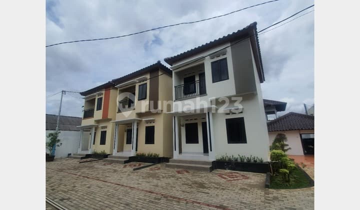 Rumah Tinggal 2 Lantai di Bekasi Dekat Tol Jatiwaringin