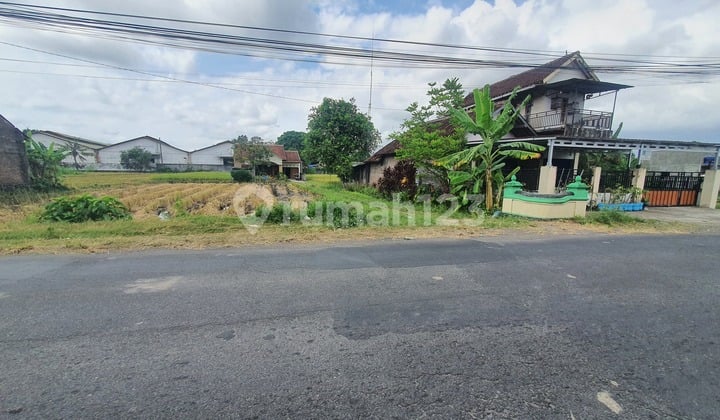 2,5 Km Bandara Adisucipto Kavling Hoek Jalan Raya Berbah