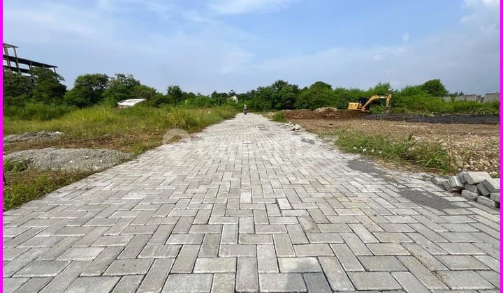 5 Minutes to Jogja City Mall with Smooth Car Access, Land Certificate Ready to Build.