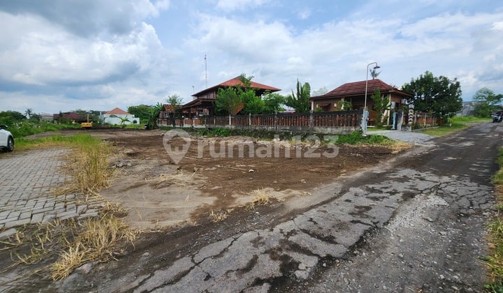 Sinduharjo Sleman, Freehold Land with SHM Certificate, Near Sleman City Hall