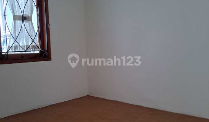 For Sale Comfortable Well-Maintained Move-In Ready Minimalist House Located in Setraduta Bandung