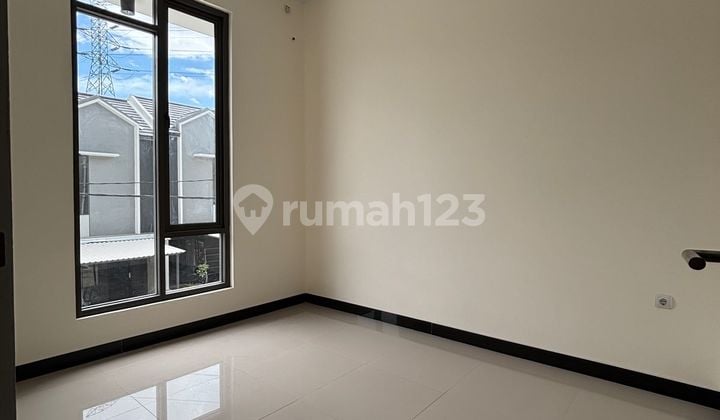 Disewakan Rumah Nyaman Siap Huni Minimalis Lokasi di Taman Kopo Indah 5 Cluster Gardenville Bandung