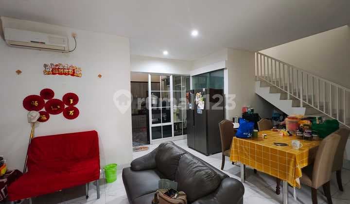 Rumah Siap Huni di Lavon Swan City Cluster Regalia Tangerang