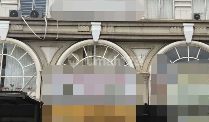 Rukan Colosseum 3,5 Lantai Hadap Jalan Lokasi Startegis dan Ramai Green Lake City, Jakarta Barat