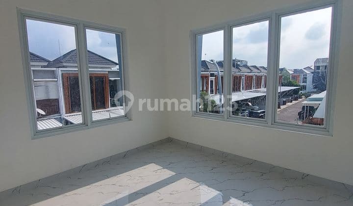 Disewakan Rumah Baru Siap Huni di Clematis Metland