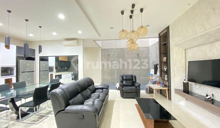 Rumah Siap Huni di Cluster Australia Green Lake City Strategis