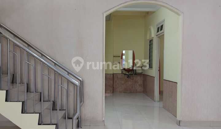 Ready-to-Live House in Kosambi Baru, West Jakarta, Strategic Location