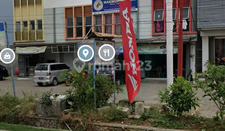 Price 6.5M Negotiable, Strategic Shop House Near Pasar Gembong Tangerang, 4 Units Attached + Spacious Parking Lot Close to Mayora Pokphand Industrial Area. Price 6.5M Negotiable, Strategic Shop House Near Pasar Gembong Tangerang, 4 Units Attached + Spacious Parking Lot Close to Mayora Pokphand Industrial Area.