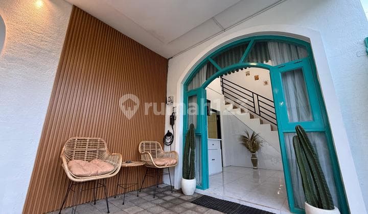 Hidden Gem Dijual Rumah Villa Kota Batu : Gaya Italia,