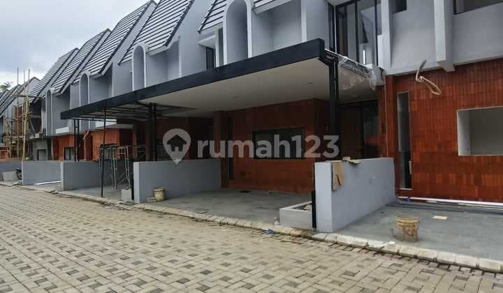 Cheap for Sale: Strategically Located Boarding House in Joyo Agung