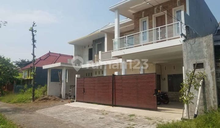 Dijual Rumah Mewah Tengah Kota Dekat Suhat Malang + Kolam Renang