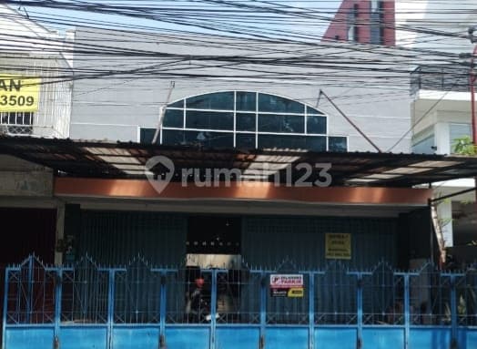 Dijual Tempat Usaha di Jalan Letjen Sutoyo, Nego Sampai Deal