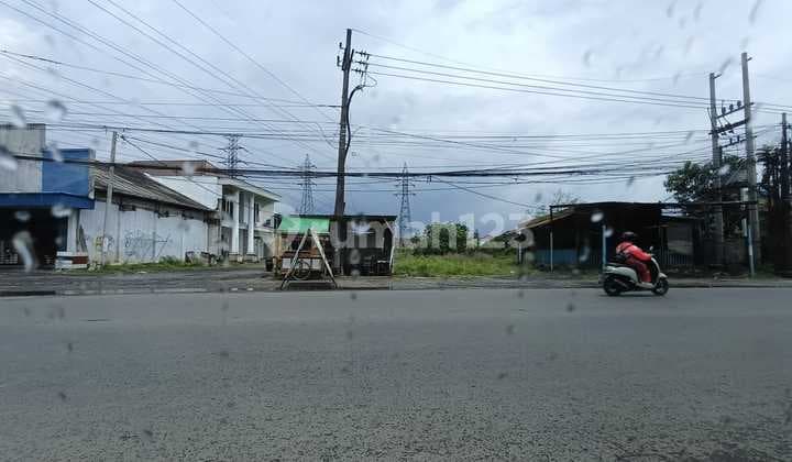 Tanah Gadang Poros Jalan Raya Provinsi Dekat Pasar Gadang