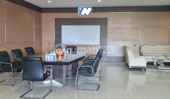 Gudang Showroom Bagus 1000 m2 SHM Soekarno Hatta, Bandung