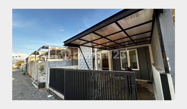 Dijual Rumah Samping Bandara di Pakis Malang