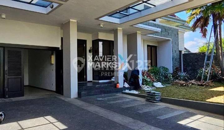 BANTING HARGA 1M ! Dijual Rumah Mewah di Araya Kota Malang