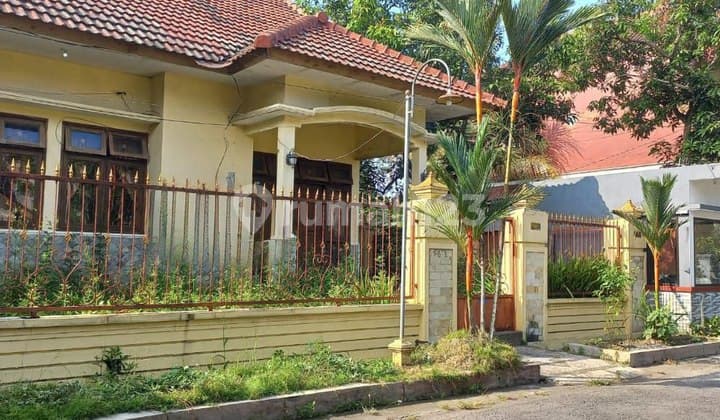 Dijual Cepat Rumah Semi Furnish Selangkah dari Pusat Kota Malang