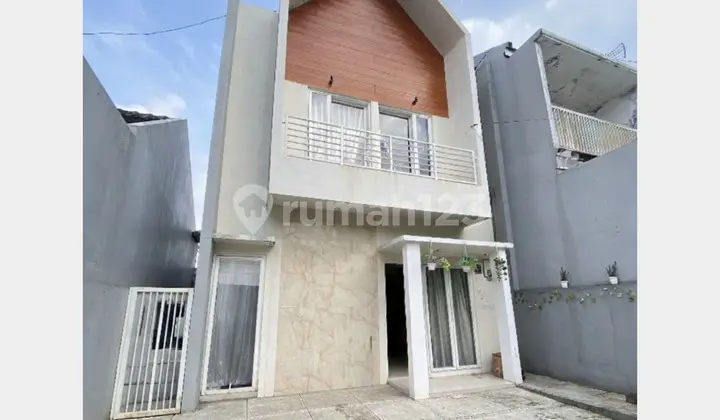 Rumah Dijual di Perumahan Villa Tlogomas, Malang