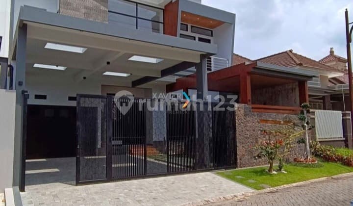 Turun Harga! Dijual Rumah Baru Gress di Araya Golf, Malang