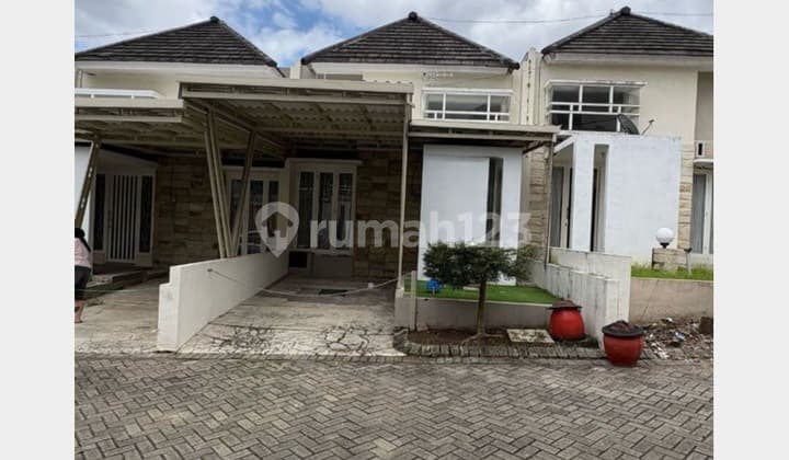 Dijual Rumah Full Furnished Di Kota Batu
