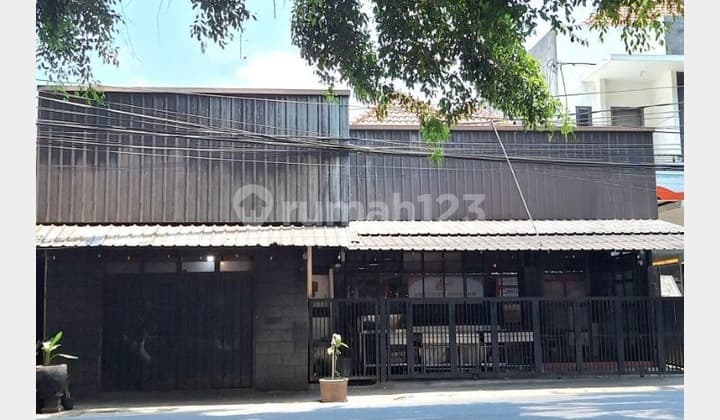 Disewakan Rumah Makan siap pakai Lokasi strategis di Malang
