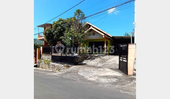 Dijual Rumah Klasik Daerah Beji, Junrejo Kota Batu