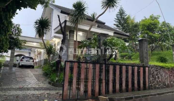 Dijual Villa plus tanah luas di Griya Alam Permata, Ngijo,karangploso Malang