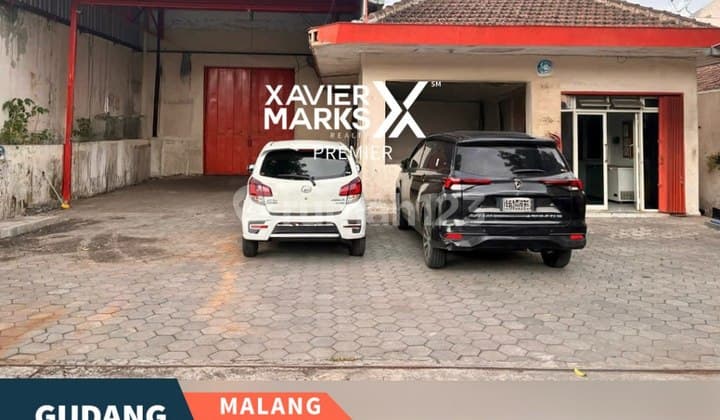 Gudang Nol Jalan Raya di Jalan Laksda Adi Sucipto, Blimbing, Kota Malang