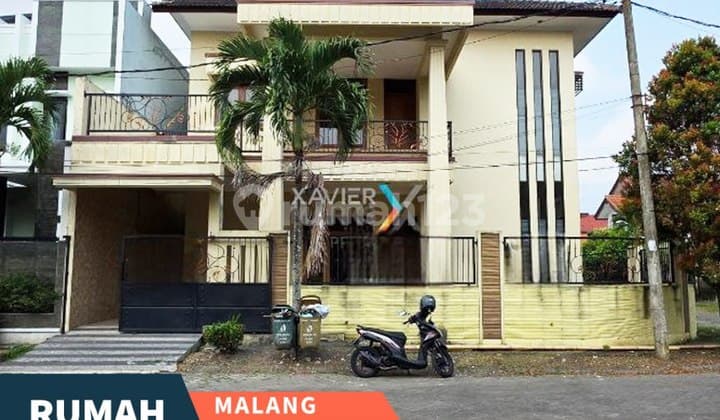 Rumah Hook Selangkah ke UB di Griyashanta Malang