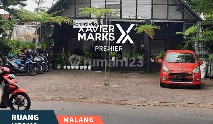 Rumah Usaha Poros Jalan Kawasan Ramai di Blimbing Malang