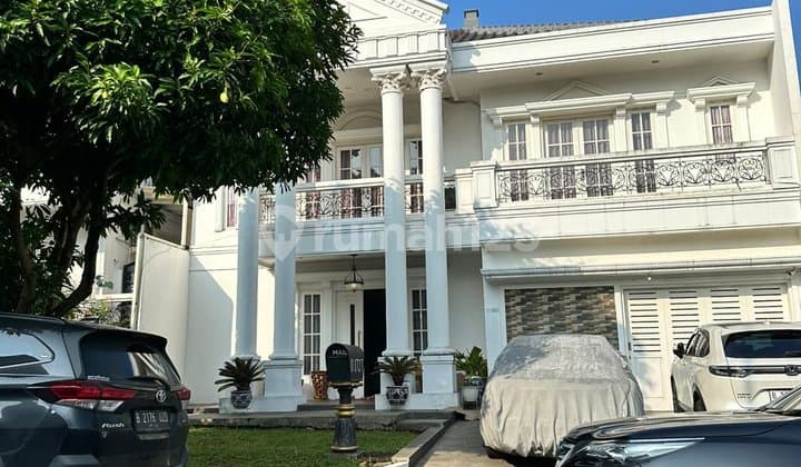 Rumah Mewah Megah di Legenda Wisata Cibubur