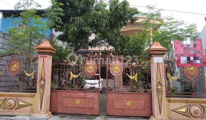 For Sale Spacious and Strategic House in the Center of Tangerang City