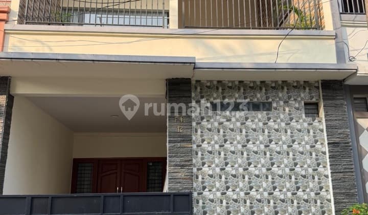 Rumah Siap Huni Di Graha Raya