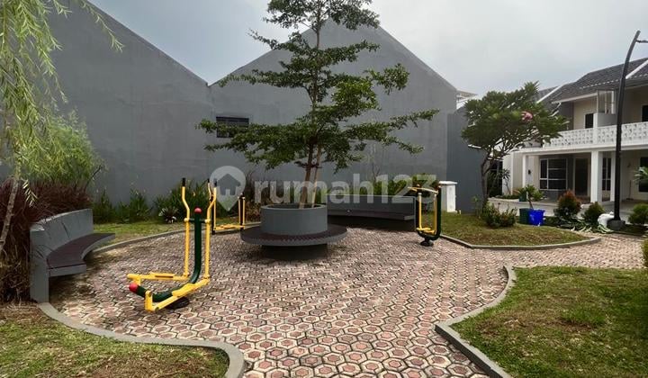 Rumah SHM di Cluster Megah Aryana Perumahan Aryana Karawaci, Perumahan Aryana Karawaci, Cluster Megah Aryana Blok K1 No.3, Suka Bakti, Curug, Tangerang, Banten, Indonesia, 15810, Karawaci