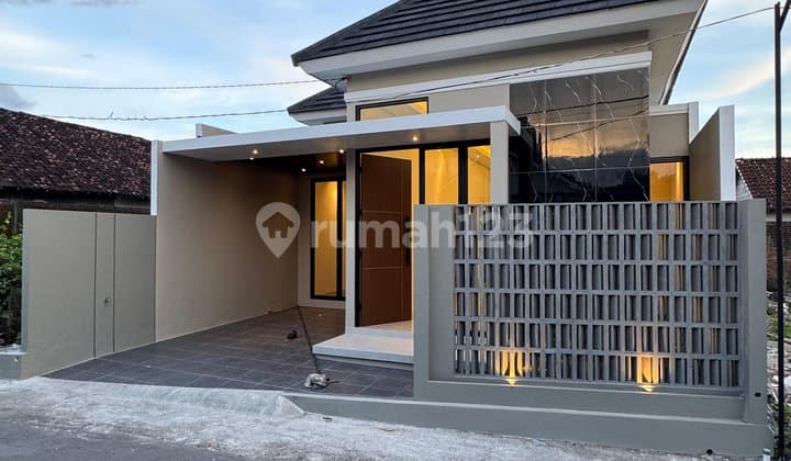 Dijual Rumah Cantik Lokasi Sangat Strategis