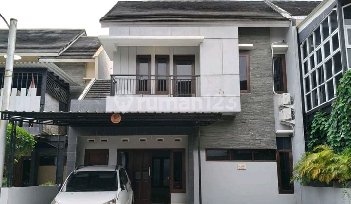 Dijual Rumah Mewah Lokasi Sangat Straregis