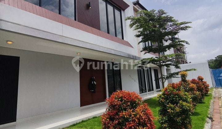 Dijual Rumah Mewah Lokasi Sangat Strategus