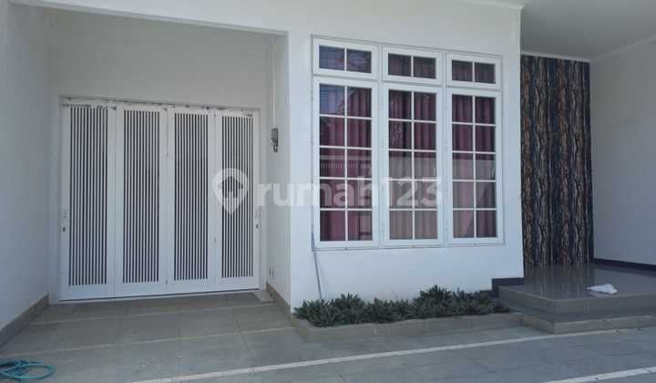Ready-to-Occupy House in the City Center near Simpang Lima, UNDIP, Mall