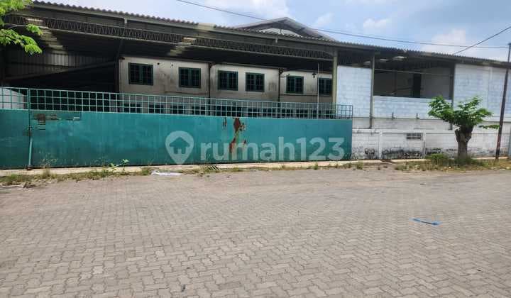Gudang Bebas Banjir Deket Bandara Pelabuhan Ada Loading Docknya