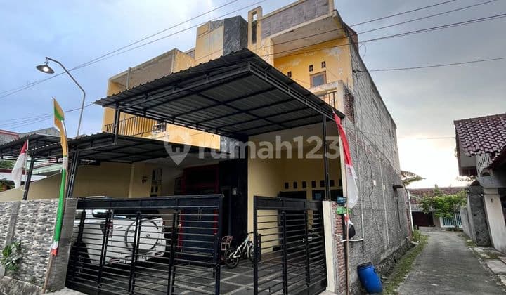 Rumah 2 Lantai Akses Jalan Utama Bisa 2 Mobil Dekat Universitas