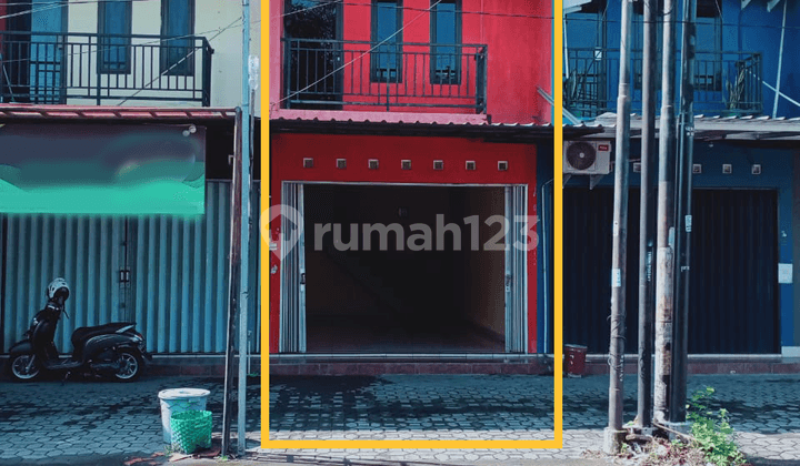 For Rent: 2-Story Shop House Ready for Business! Facilities include 2 Bathrooms & 2200 Electricity, Affordable Rent in Sleman Area.