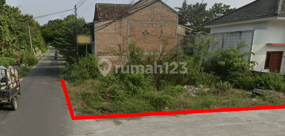 For Sale Exclusive Land Plot Kasihan (B-1), Area 106 M2, Privacy Maintained in the Serene Bangunjiwo Neighborhood