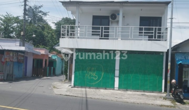 Dijual atau Disewakan Ruko 2 Lantai di Sendangtirto Berbah Sleman