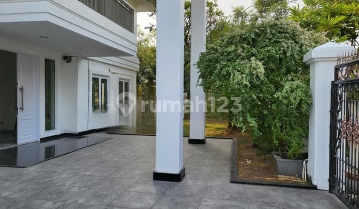 Rumah Intercon Kebon Jeruk Rapi Siap Huni Hook Timur Utara