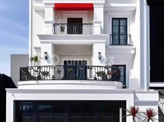 Rumah Bagus Furnished SHM Permata Buana, Jakarta Barat