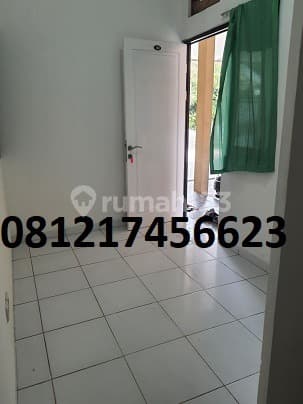 Rumah Kontrakan dgn 2 Kamar Tidur dan Bisa Parkir Mobil dkt Pakuwon Mall Bekasi