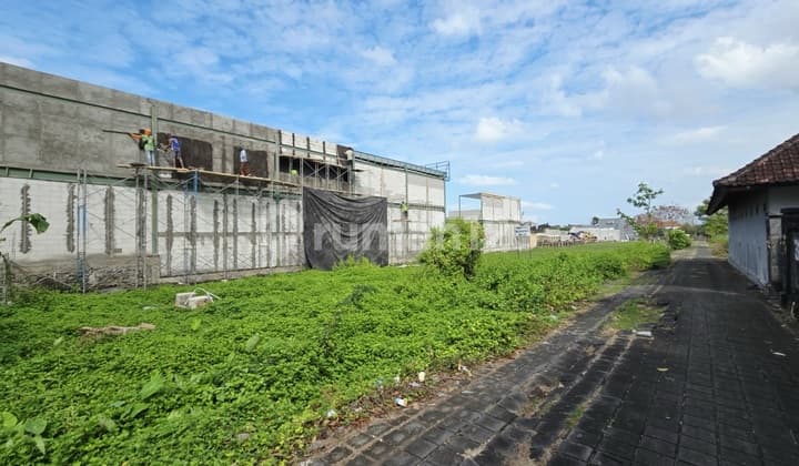 Tanah Premium 10 Are Di Seminyak Jalan Beraban