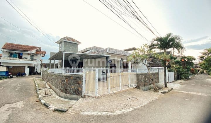 Rumah Lux Interior Lokasi Bandung Timur Uber